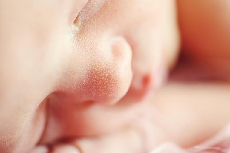 Bebek İsimleri 2025: Farklı, Değişik, Yeni ve Anlamı Güzel Kız ve Erkek Unisex Bebek İsim Önerileri