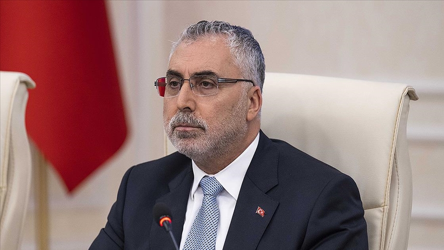 Bakan Işıkhan: Bağ-Kur prim gün sayısı 7.200'e düşürülecek