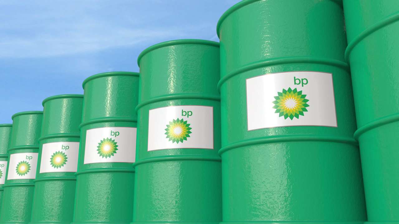 BP'nin kârı, tahminlerden daha fazla düştü