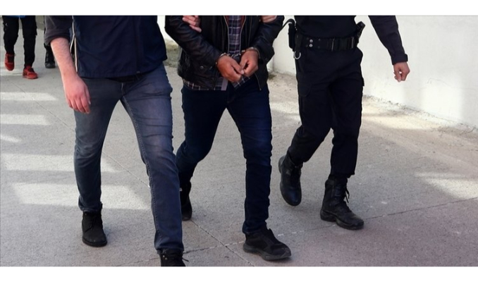 Aktif görevdeki 10 polis FETÖ'den tutuklandı