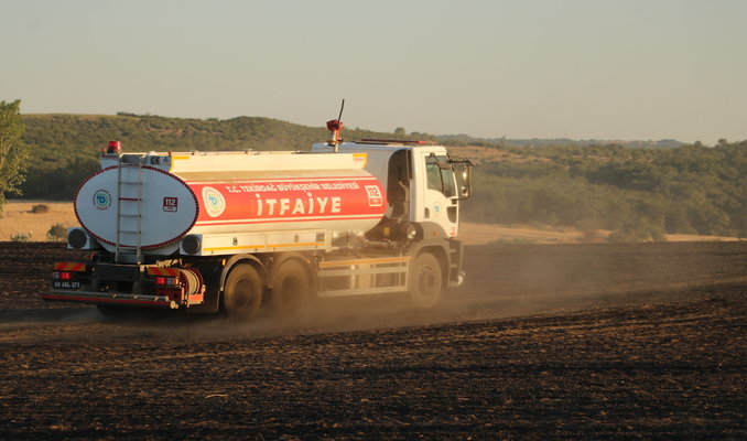 Tekirdağ'da anız yangını: 2 kişi yaralandı