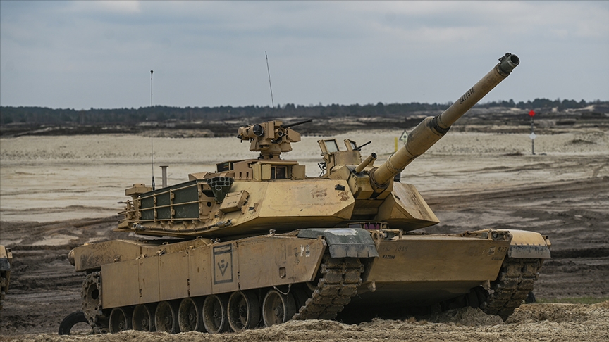 Ukrayna’ya zırhlı destek: Avustralya tankları teslim etti