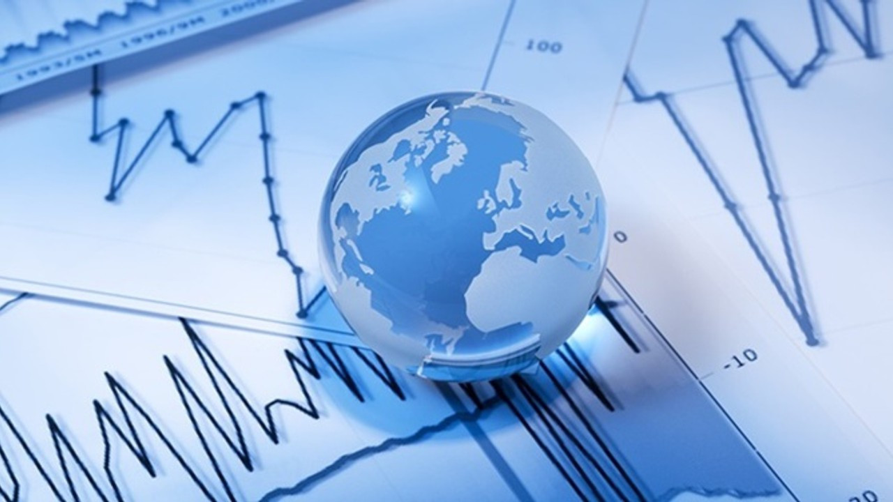 Ülkeler borç batağında, merkez bankaları baskı altında