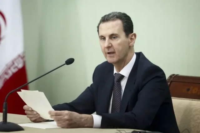 Devrik Suriye lideri Beşar Esad açıklama yaparken. 