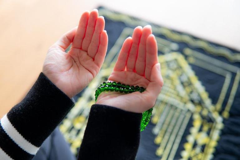 Felak Nas Suresi Okunuşu: Türkçe, Arapça Okunuşu ve Anlamı, Felak Nas Duası Faziletleri ve Faydaları (Tefsir ve Diyanet Meali Dinle)