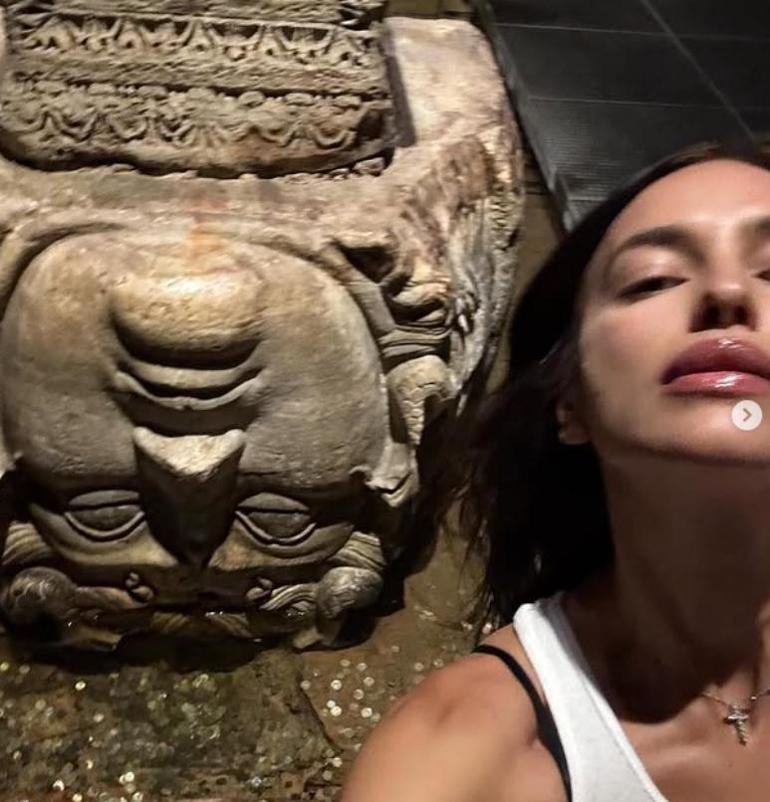 Dünyaca ünlü model İstanbula geldi Sürpriz paylaşım: Medusayı ziyaret etti