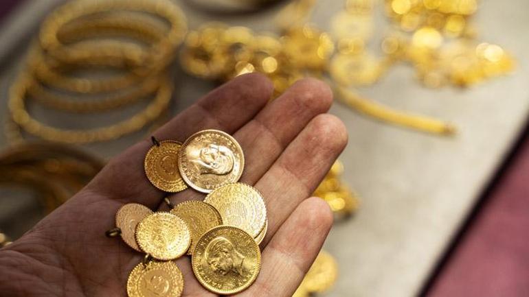 Finans uzmanından uyarı: Altın yükseliyor, gümüş zirveye koşuyor