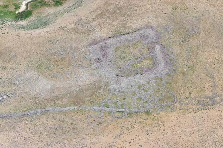 3 bin rakımda işaretli taşlar bulundu 12 kişilik ekip bölgede: Bizi şaşırtan durum