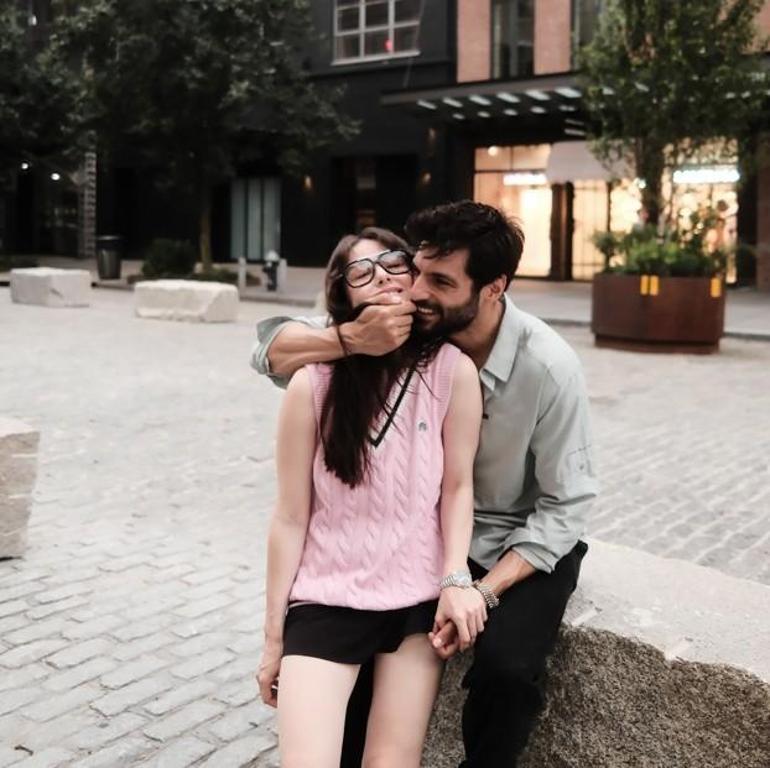 Ünlü çiftten romantik kutlama Seninle 3üncü ve daha nicelerine