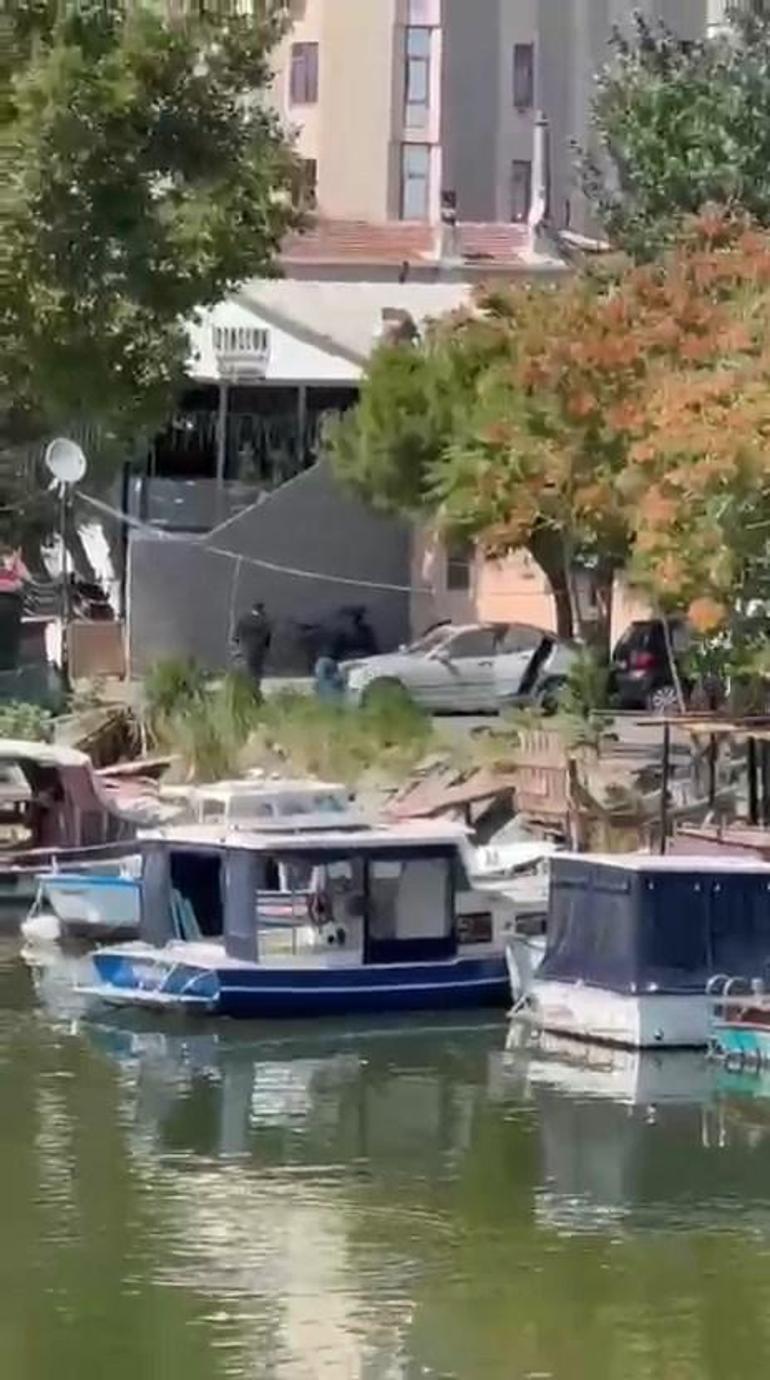 Küçükçekmeceyi ayağa kaldıran olay Maskeli saldırgan silahla dehşet saçtı: Yaralılar var