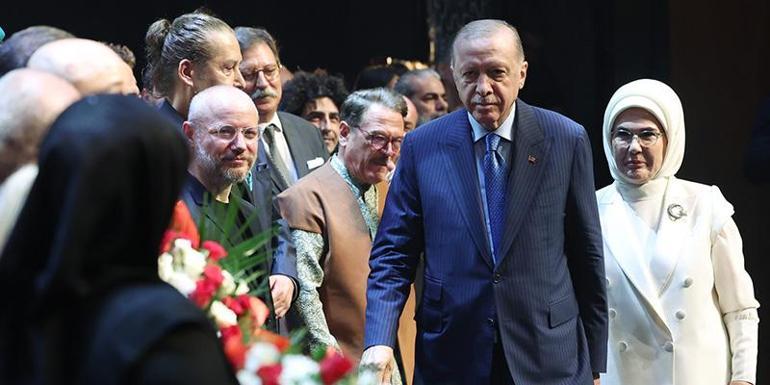 Cumhurbaşkanı Erdoğan En Uzun Gece destanının ilk temsilinde