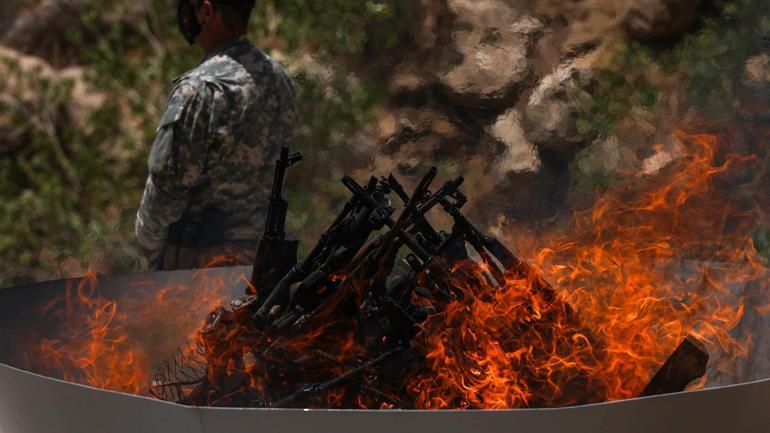 PKK silah yaktı Sonraki adım ne olacak 9 maddede detaylar