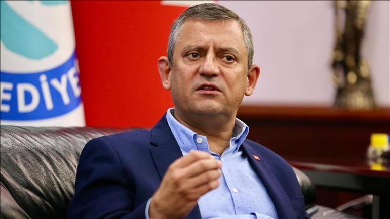 AK Parti Sözcüsü Ömer Çelikten Özgür Özele tepki: Siyasi adaptan ve ahlaki tutumdan yoksundur