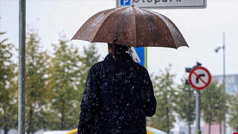 Meteorolojiden fırtına alarmı: Gök gürültülü sağanak ve sel tehlikesi kapıda Valilik saat vererek uyardı