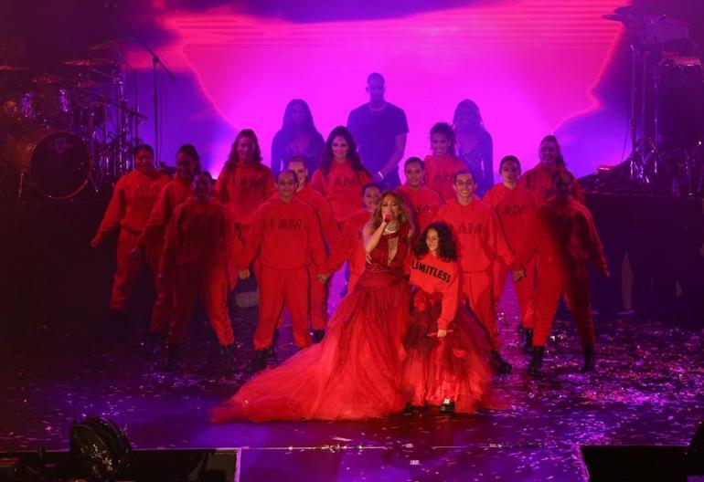 6 yıl sonra Türkiyeye geliyor Jennifer Lopezin konser biletleri tükendi