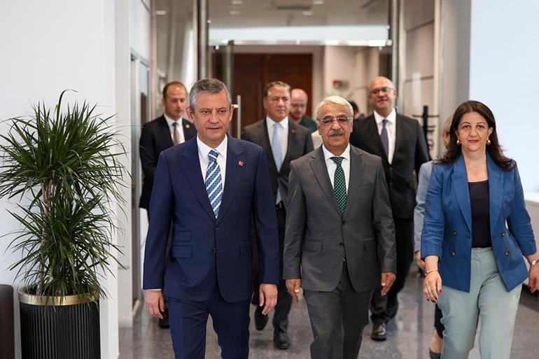DEM Parti heyeti: Özelle silah imha sürecini konuştuk