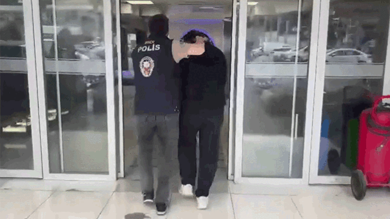 Faladdin ve Binnaz’ın Kurucusu Sertaç Taşdelen Gözaltında: Kara Para Aklama Suçlaması ve Tutuklama Talebi