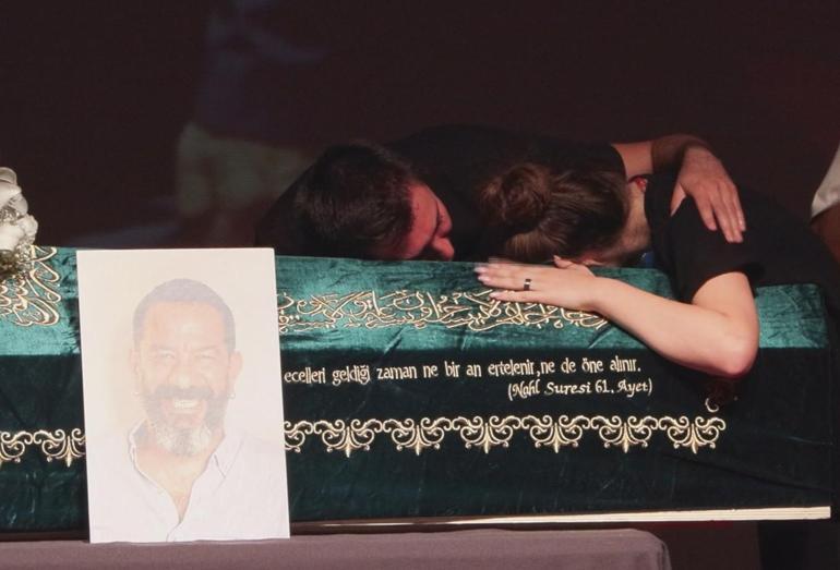 Emre Törünün cenazesinde gözyaşlarına boğuldu Müjde Uzman o anları anlattı
