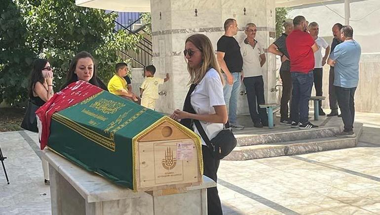 Yarış sunucusu Esen Gök, memleketi Aydında son yolculuğuna uğurlandı