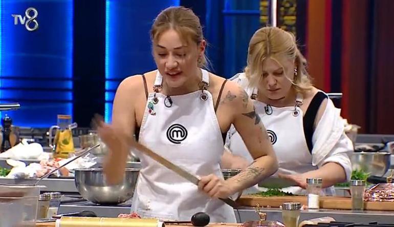 Masterchefte ana kadro heyecanı: 10. yarışmacı belli oldu Mehmet şef sitem etti Yemek yiyemedik