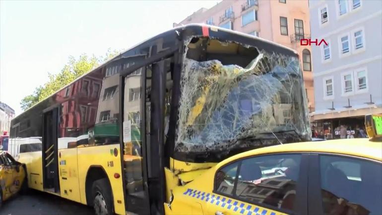 SON DAKİKA... İstanbul Beyoğlunda zincirleme kaza Yaralılar var