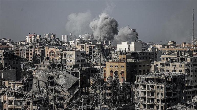Gazze’de İnsanlık Krizi: Açlık, susuzluk ve bombardıman
