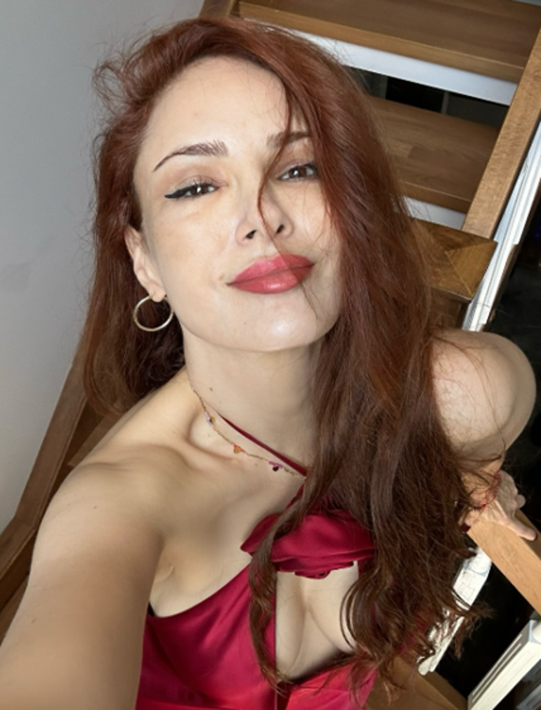 Mine Tugay sözleri magazine damga vurmuştu Bahar Şahinin Instagramı çalındı