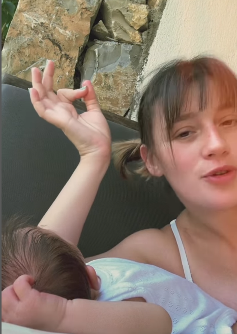 Gizem Karaca içini döktü Günde 10 küsür bez değiştirme