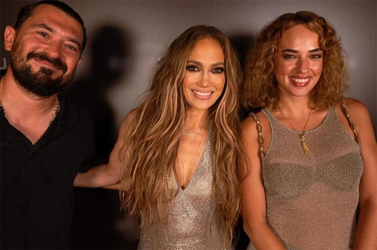 Seda Bakan ve Jennifer Lopez yan yana Paylaşımındaki nota Hadise görmesin yorumları yağdı