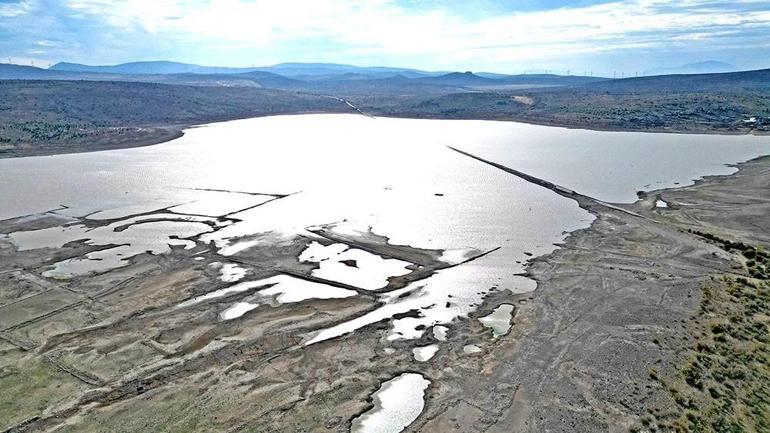 Turizm merkezi Çeşmede zorunlu su kesintileri başladı