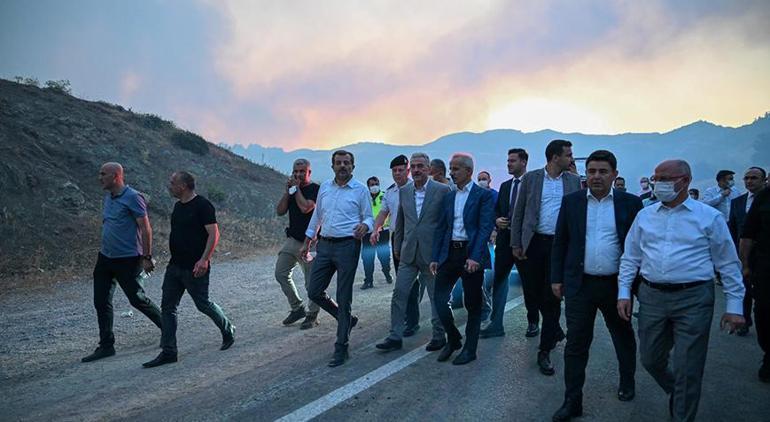 Bakan Uraloğlu Bursadaki yangın bölgesinde incelemelerde bulundu