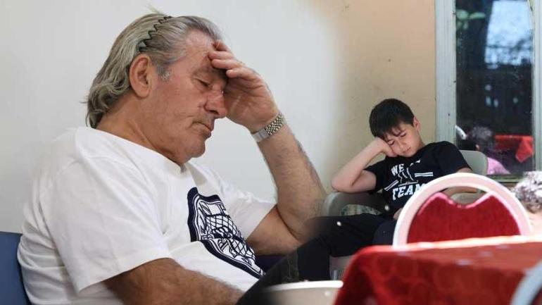Bu kahvehaneye giren uyuyakalıyor: Horlayanları da duyuyoruz