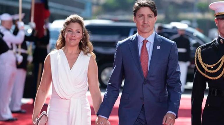 Orlando Bloomdan yeni ayrılmıştı Katy Perry ve Kanadanın eski başbakanı Justin Trudeau yakalandı