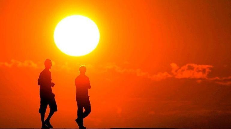 Türkiyede sıcak havalar kavurdu Termometreler 48 dereceyi gördü