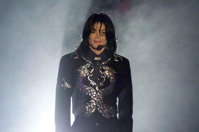 Michael Jackson’ın kirli çorabı açık artırmada: Yaklaşık 320 bin TLye satıldı