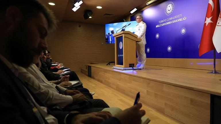 SON DAKİKA | MSB kaynakları: SDG’nin, Suriye ordusuna entegrasyonunu yakından takip ediyoruz