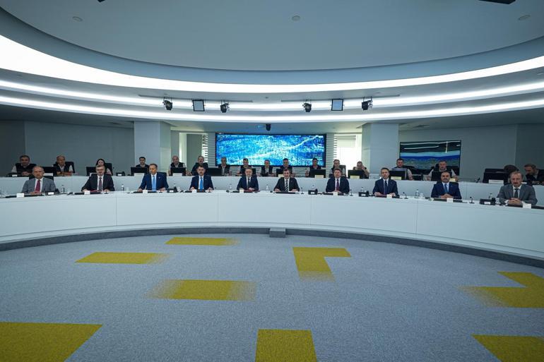 Orman yangınlarıyla mücadele stratejisi masada Bakan Yumaklı: Yeşil vatan için gece gündüz teyakkuzdayız