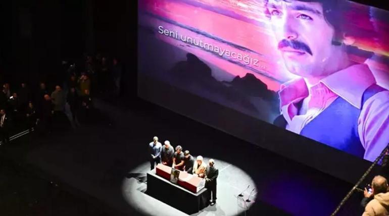 Ölümüyle yasa boğmuştu Ferdi Tayfurun hiç görülmemiş video görüntüleri ortaya çıktı