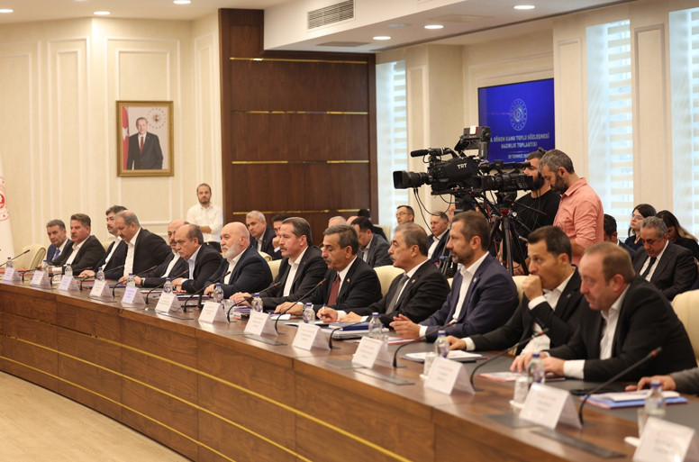Milyonların gözü 8. Dönem Kamu Toplu Sözleşmesi görüşmelerinde: Memur ve memur emeklisinin zam pazarlığı başlıyor! - Resim : 2