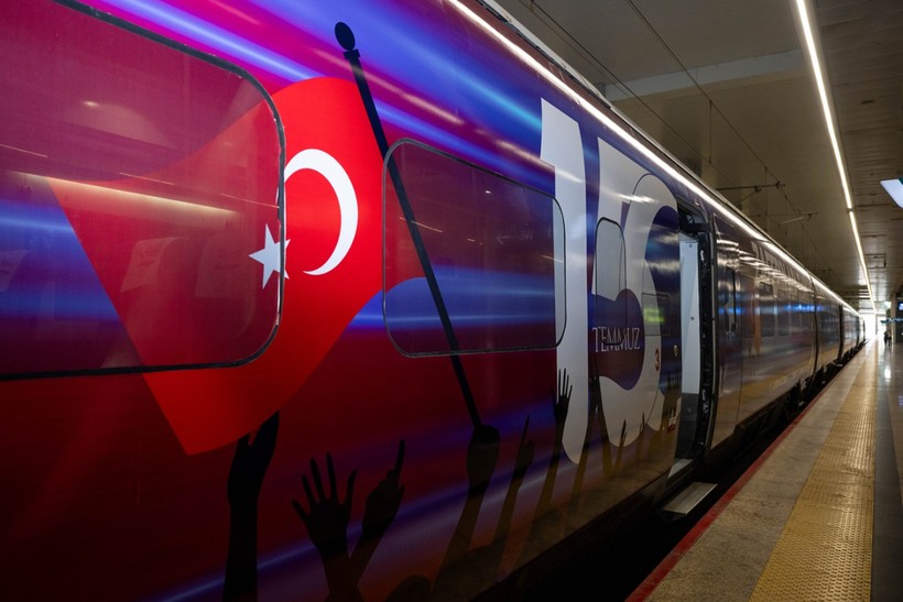 'Zaferin Adı Türkiye' treni yola çıktı! 2 ay boyunca sefer yapacak - Resim : 2