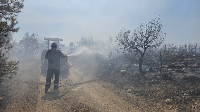 Denizli’de korkutan yangın: 7 hektar zarar gördü, 3 bin hektar kurtarıldı - Resim : 2