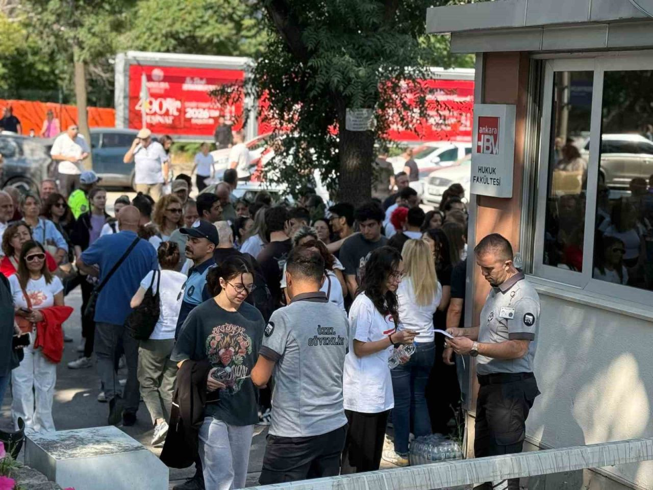 YKS 2025 tercih kılavuzu yayımlandı mı? YKS Yükseköğretim Programları ve Kontenjanları Kılavuzu ne zaman açıklanacak? - Resim: 4
