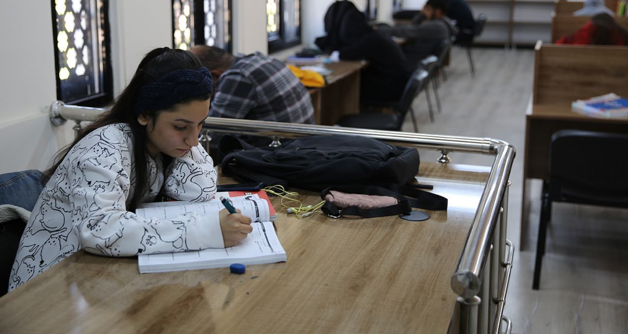 YKS tercih kılavuzu ne zaman, hangi tarihte yayımlanacak? YKS 2025 taban puanları ile kontenjanları belli oldu mu? - Resim: 3