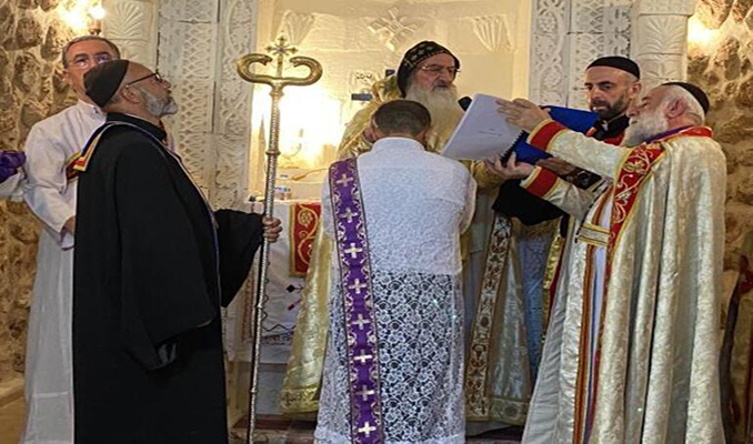 Midyat'ta Süryani cemaatinden 30 yıl sonra papaz töreni