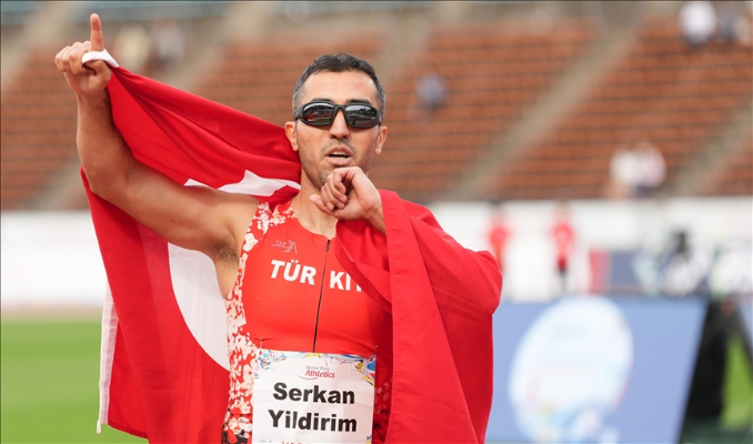 Para atlet Serkan Yıldırım, altın madalya kazandı