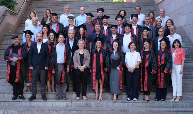 Anadolu Sigorta liderleri, Koç Üniversitesi Yönetici Geliştirme Programı’ndan mezun oldu 