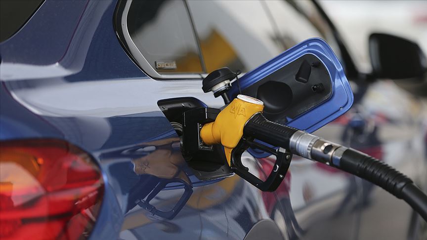 Akaryakıt fiyatlarında sürpriz motorin indirimi