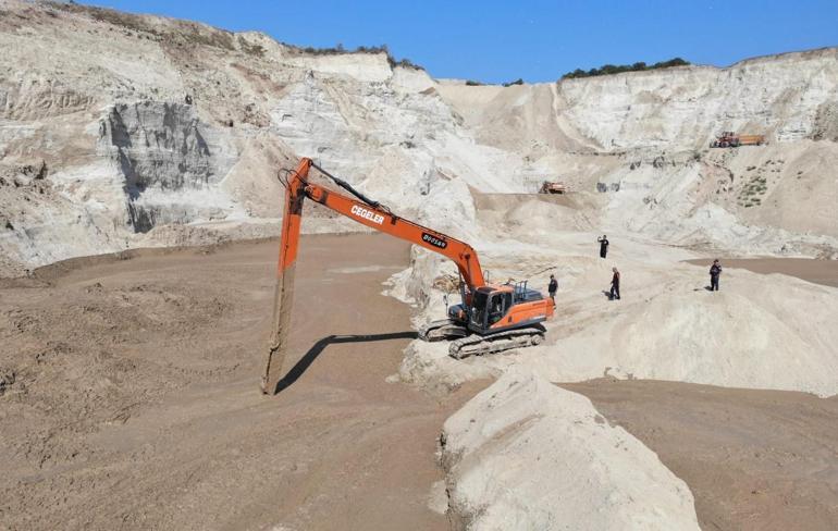 Silivri’de göçük: Operatörün cansız bedenine ulaşıldı