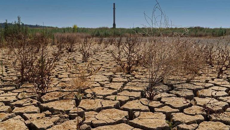 Çeşmeden sonra sıra İzmirde Su kesintileri başlıyor
