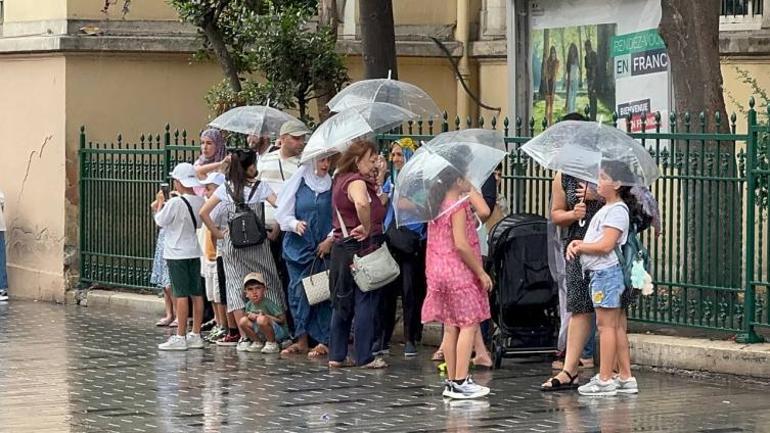 İstanbulun bazı bölgelerinde sağanak etkili oldu